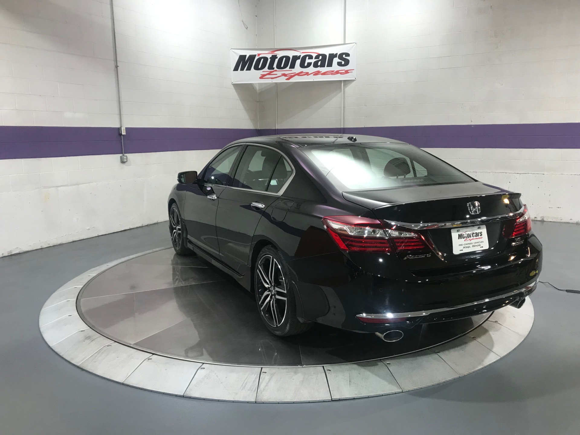 Used-2017-Honda-Accord-Touring