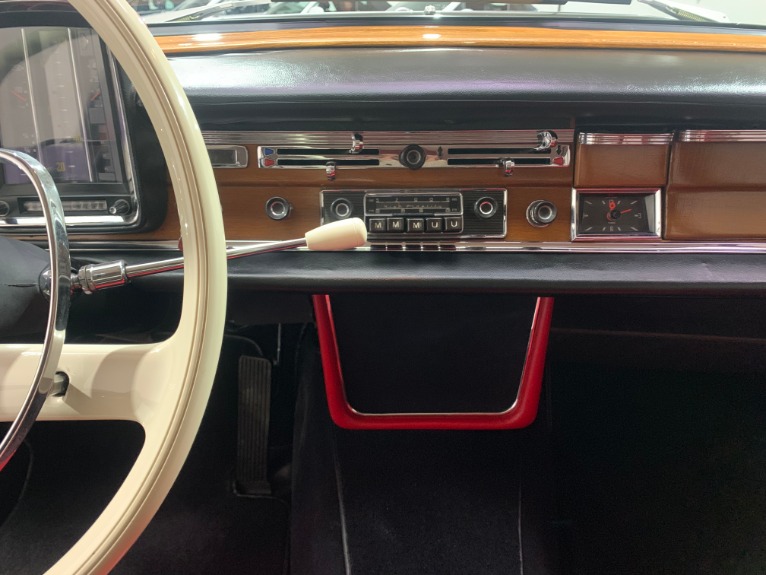 Used-1961-Mercedes-Benz-220-SB