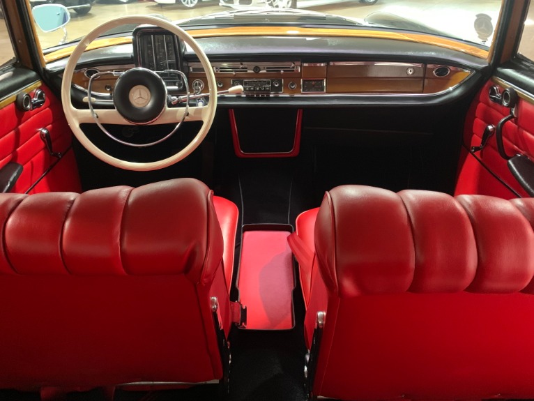 Used-1961-Mercedes-Benz-220-SB