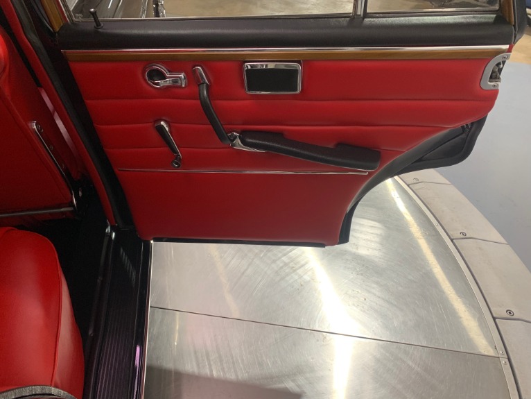 Used-1961-Mercedes-Benz-220-SB