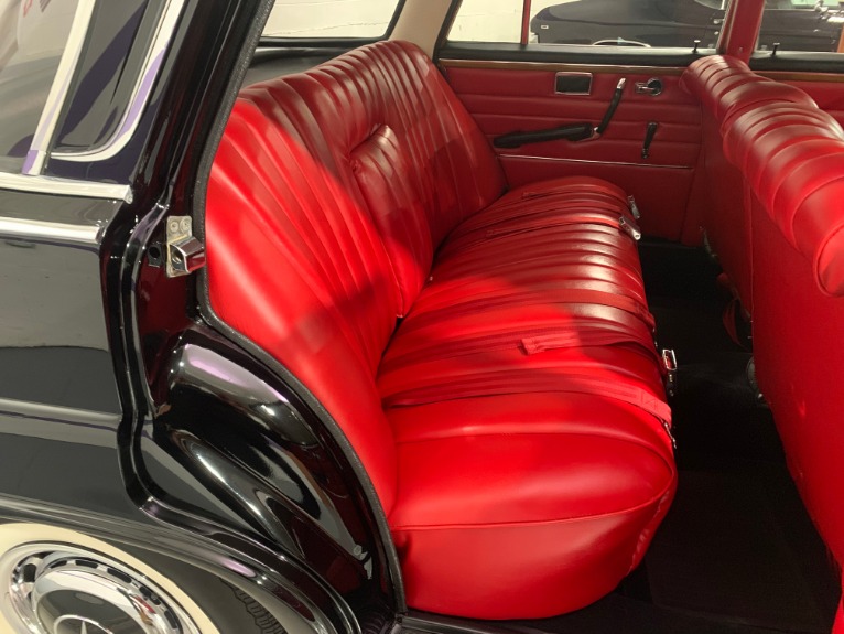 Used-1961-Mercedes-Benz-220-SB