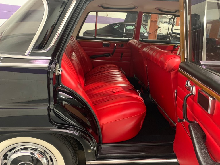 Used-1961-Mercedes-Benz-220-SB