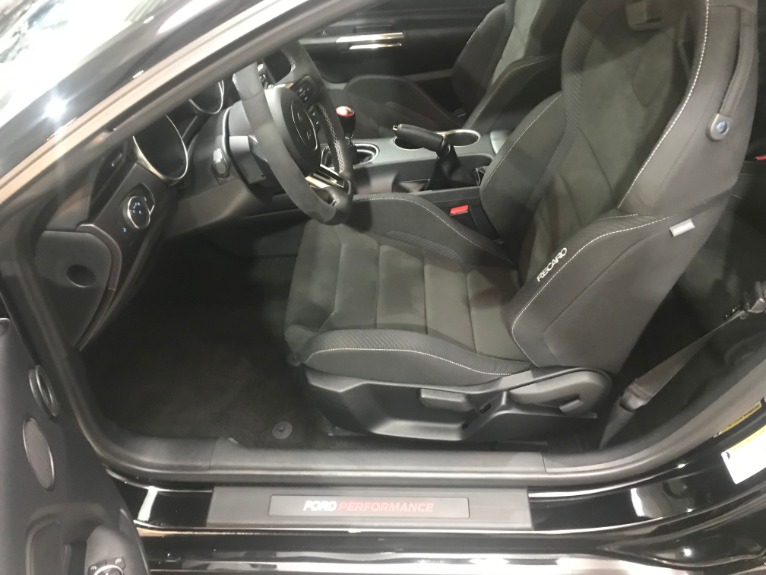 Used-2017-Ford-Mustang-Shelby-GT350