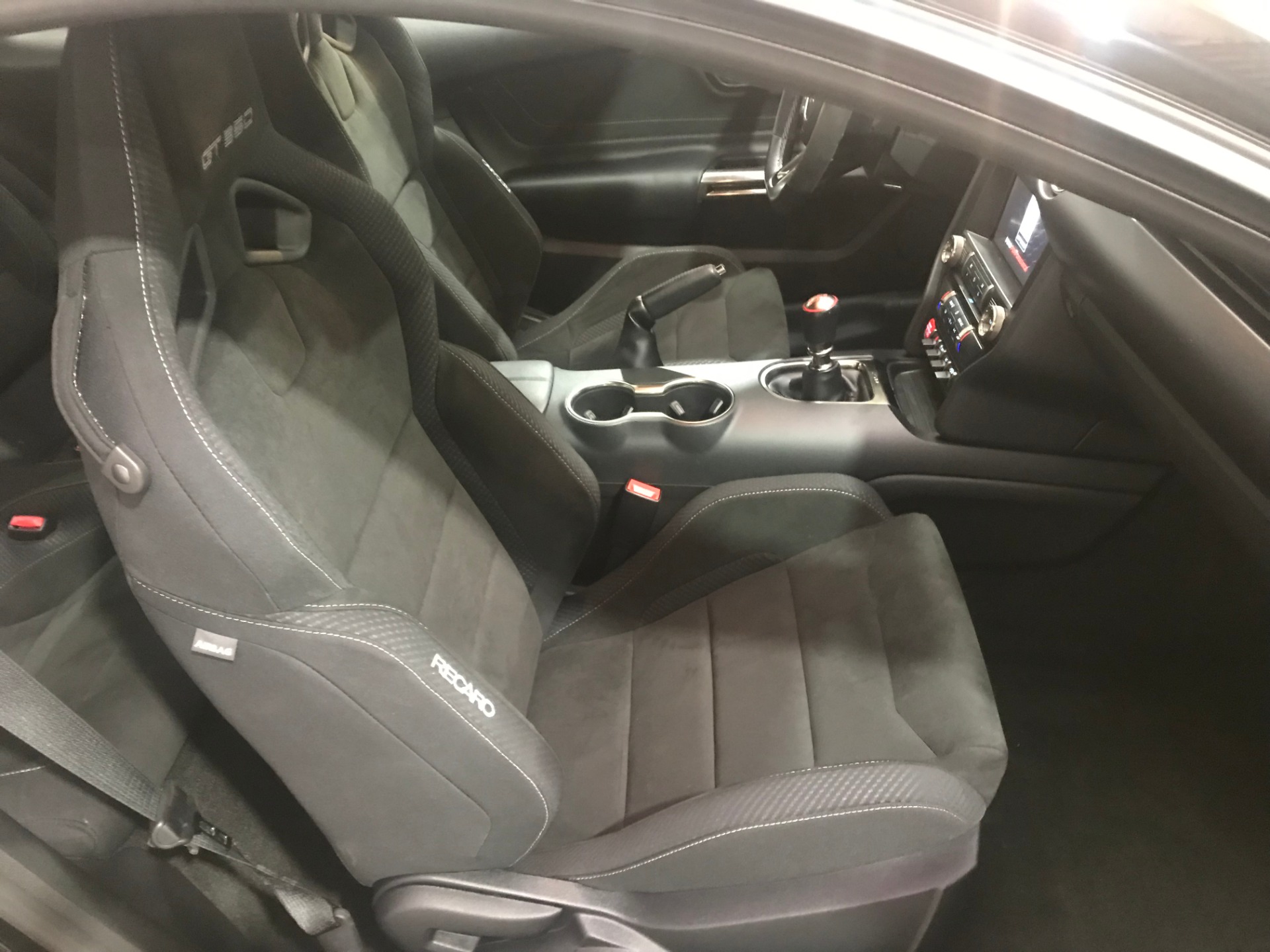 Used-2017-Ford-Mustang-Shelby-GT350