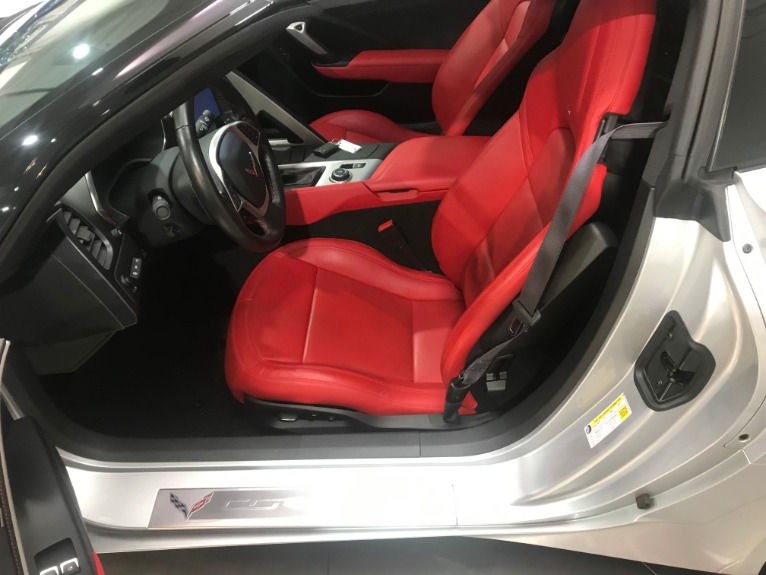 Used-2015-Chevrolet-Corvette-Stingray-RWD