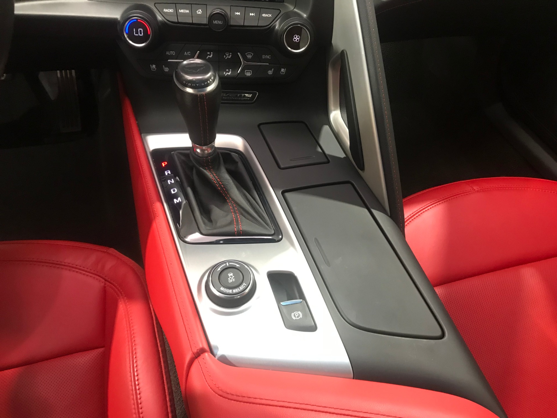 Used-2015-Chevrolet-Corvette-Stingray-RWD