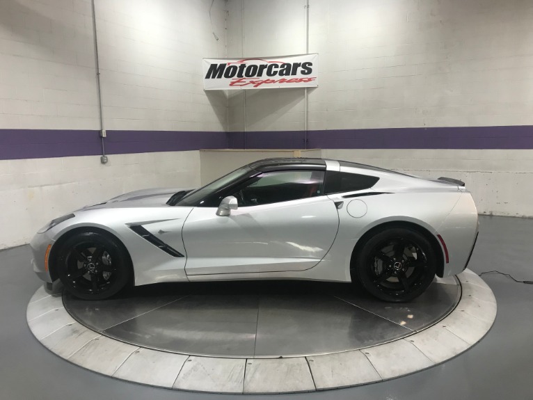 Used-2015-Chevrolet-Corvette-Stingray-RWD