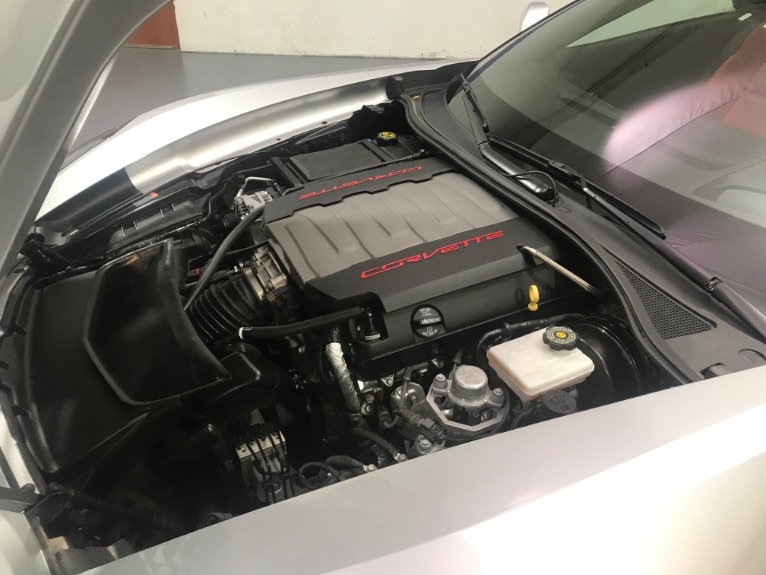 Used-2015-Chevrolet-Corvette-Stingray-RWD
