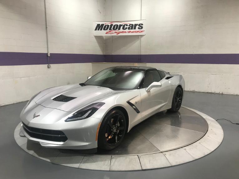 Used-2015-Chevrolet-Corvette-Stingray-RWD