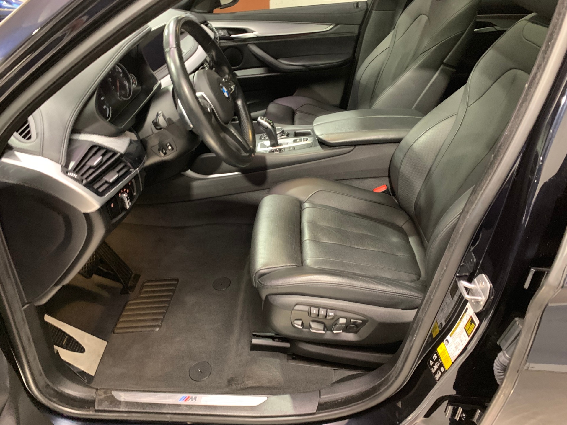 Used-2016-BMW-X6-xDrive35i-M-Sport