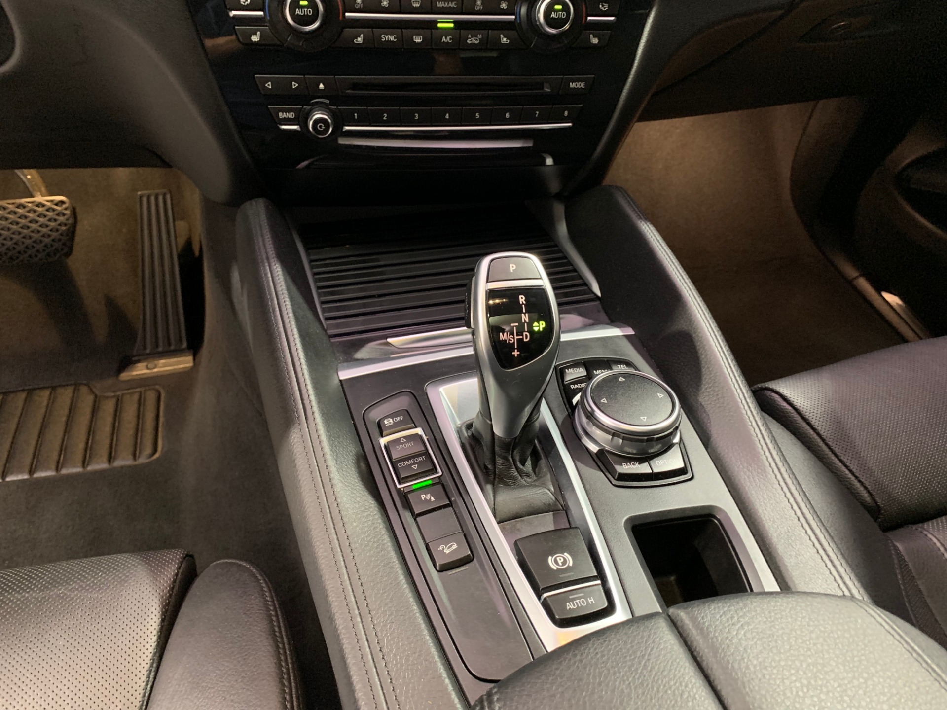 Used-2016-BMW-X6-xDrive35i-M-Sport