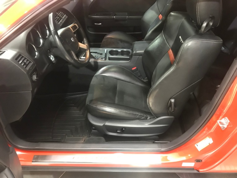 Used-2008-Dodge-Challenger-SRT8-RWD