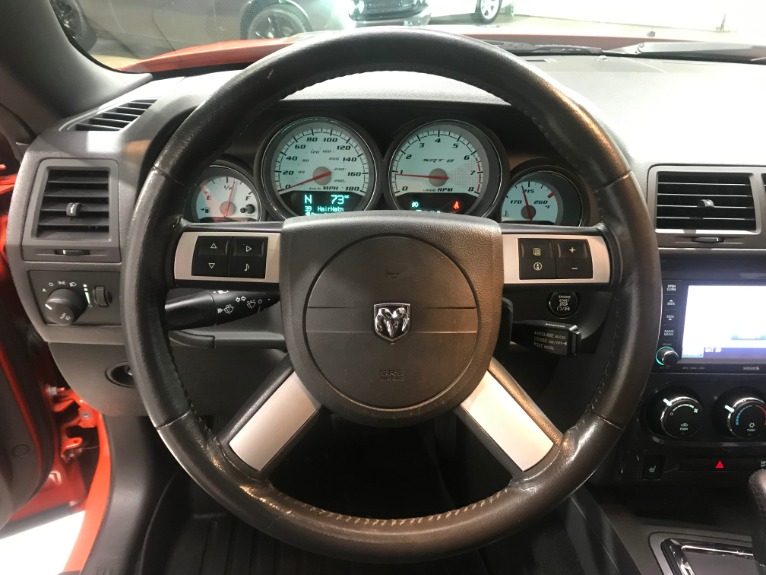 Used-2008-Dodge-Challenger-SRT8