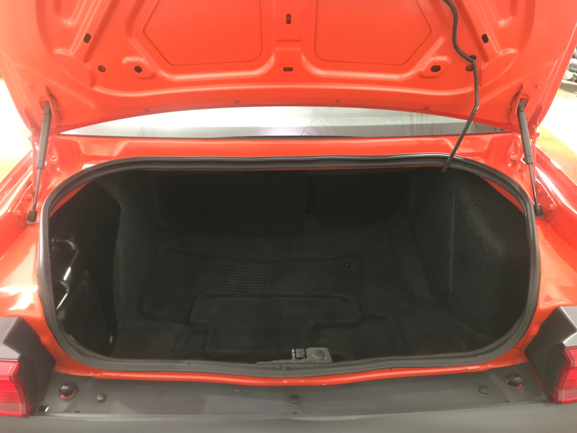 Used-2008-Dodge-Challenger-SRT8-RWD