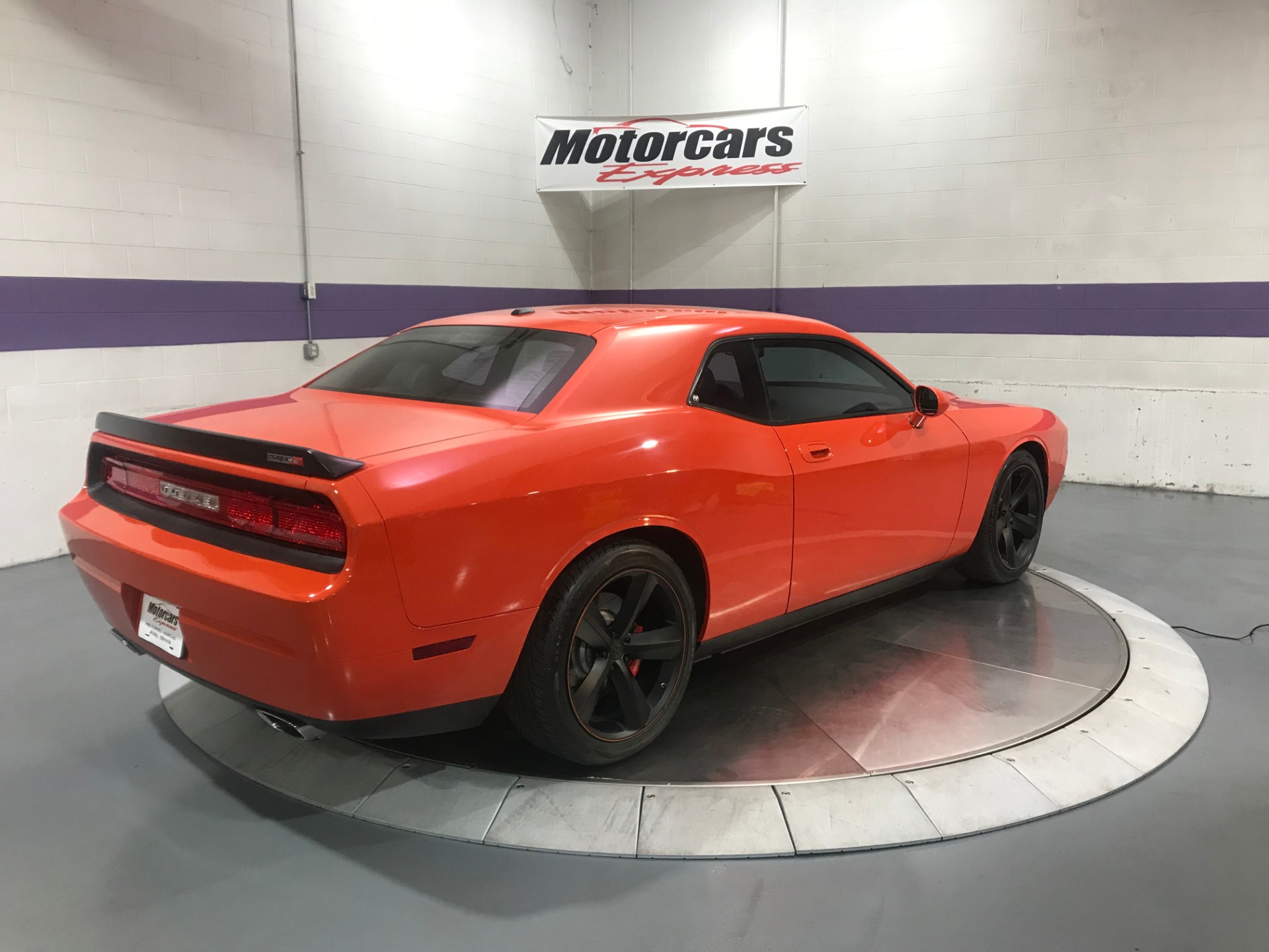 Used-2008-Dodge-Challenger-SRT8-RWD