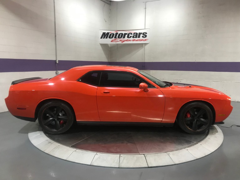 Used-2008-Dodge-Challenger-SRT8-RWD