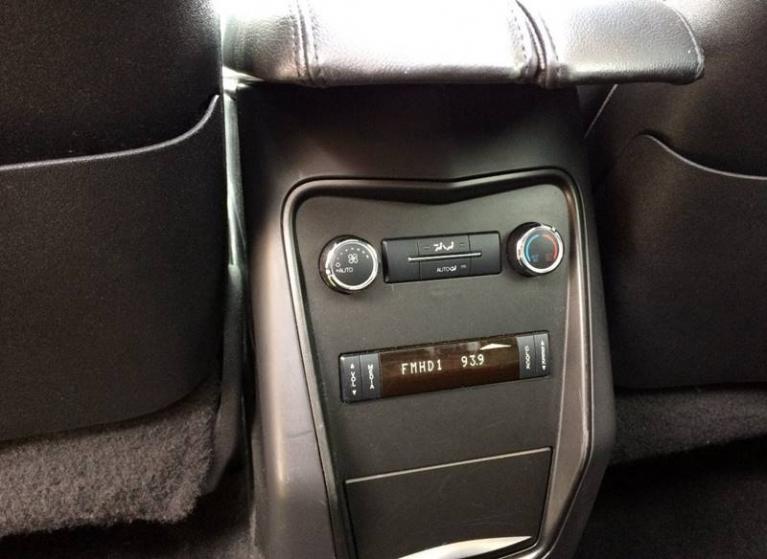 Used-2014-Lincoln-MKT-Town-Car-Livery-Fleet-AWD-4dr-Crossover