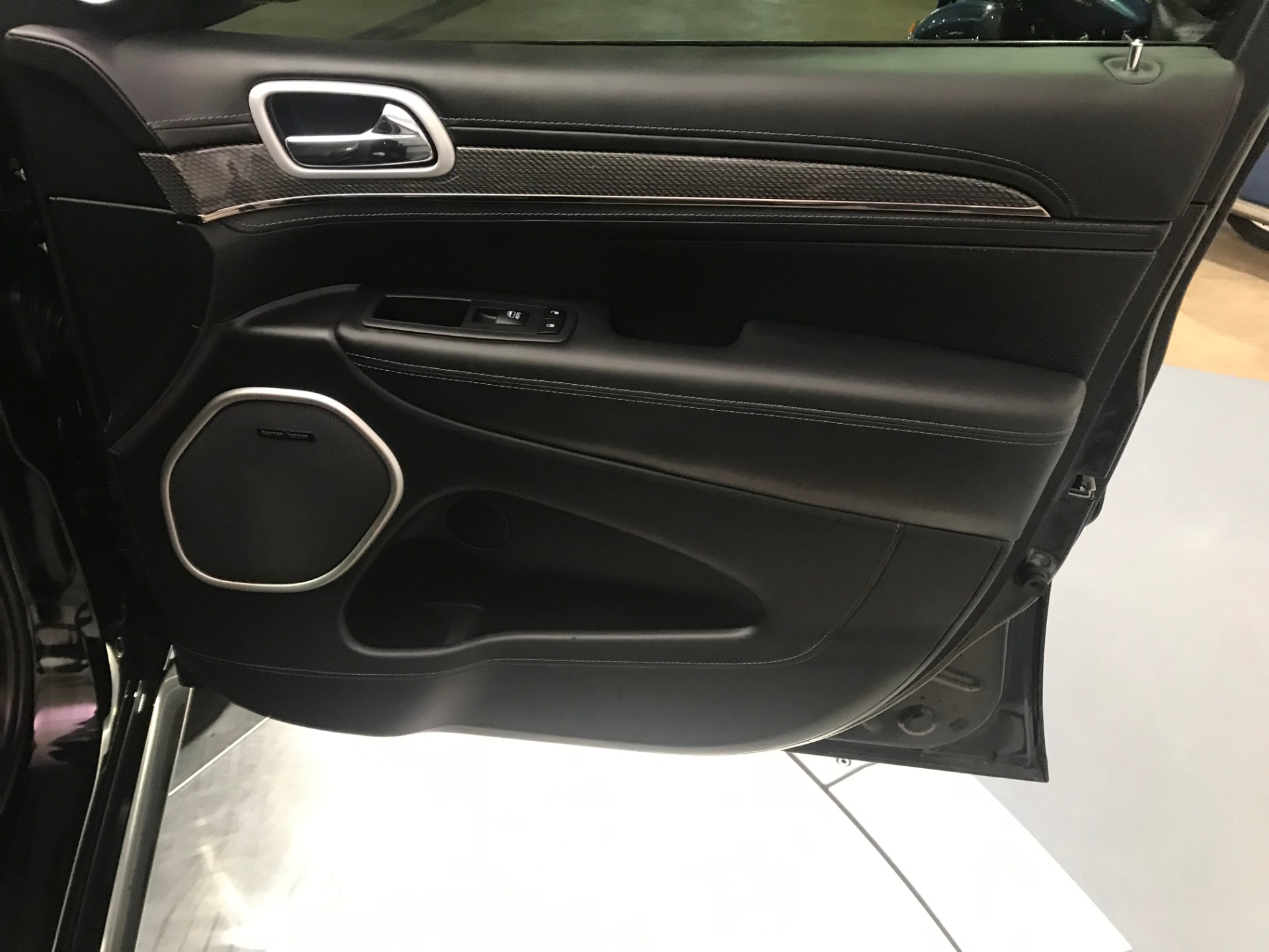 Used-2018-Jeep-Grand-Cherokee-Trackhawk