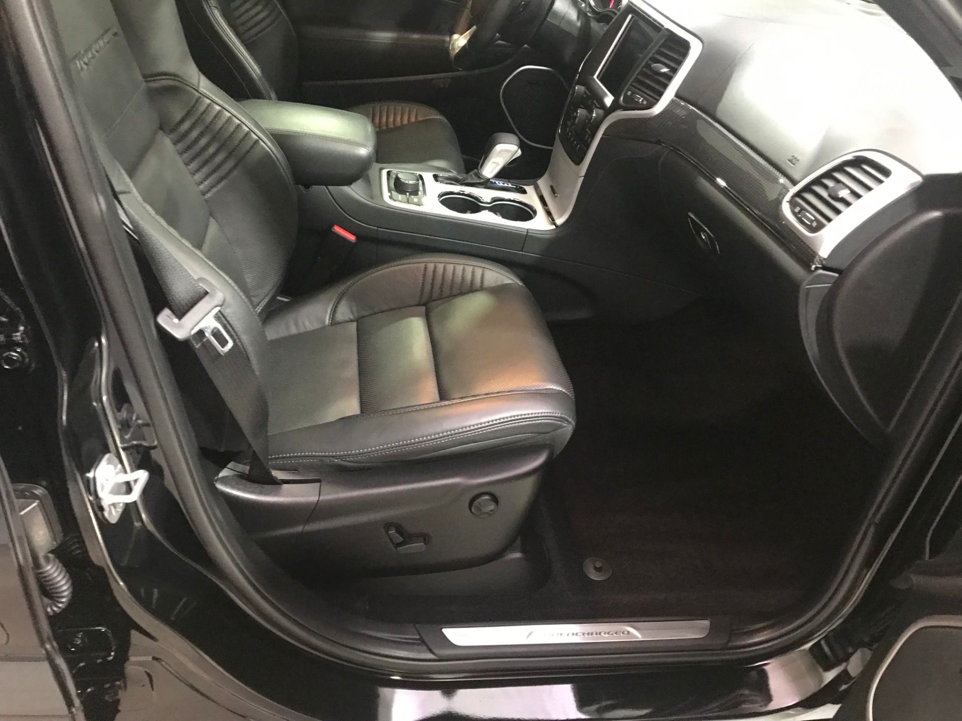 Used-2018-Jeep-Grand-Cherokee-Trackhawk