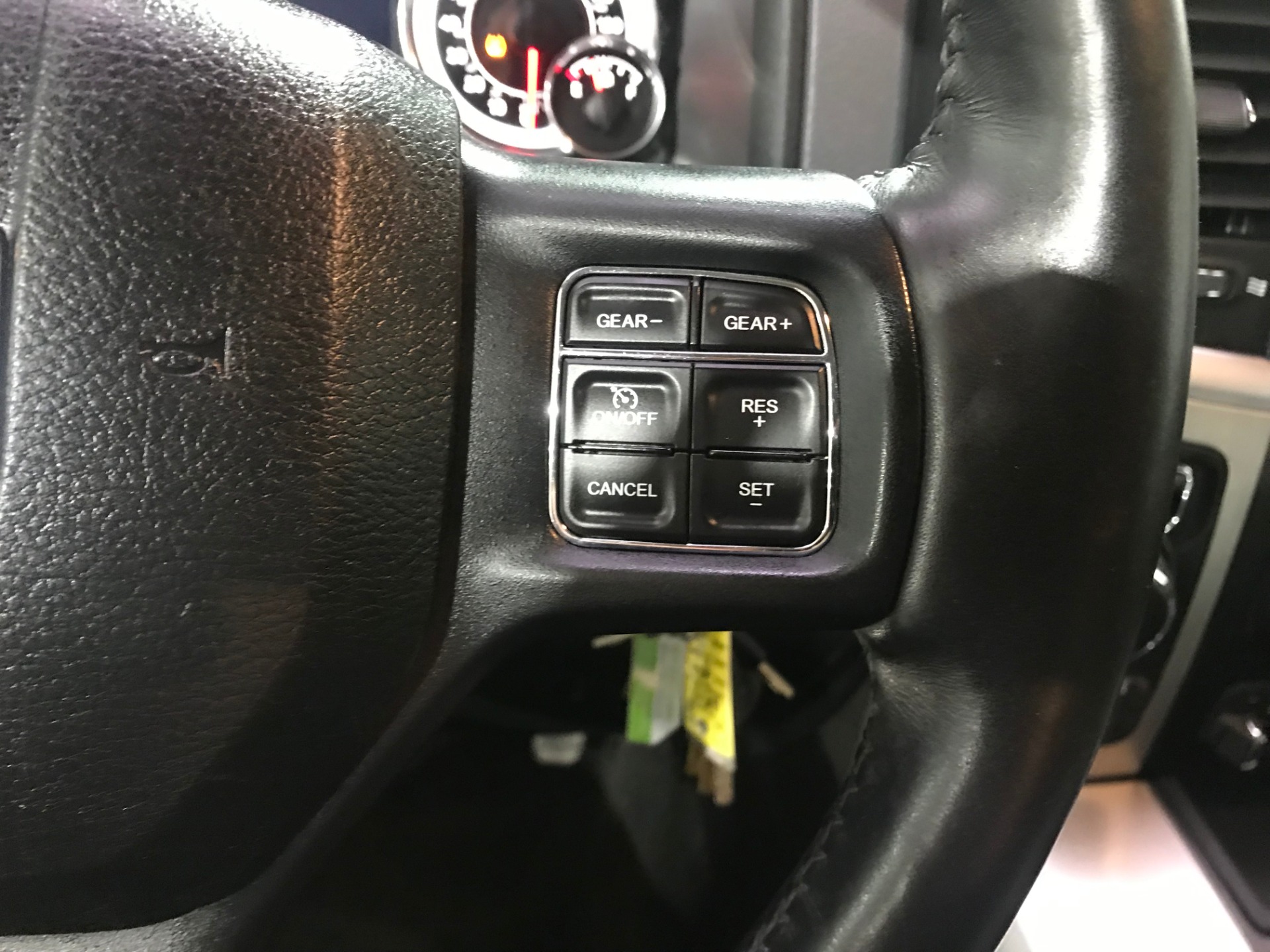 Used-2016-Ram-1500-pickup-SLT-Big-Horn-4X4
