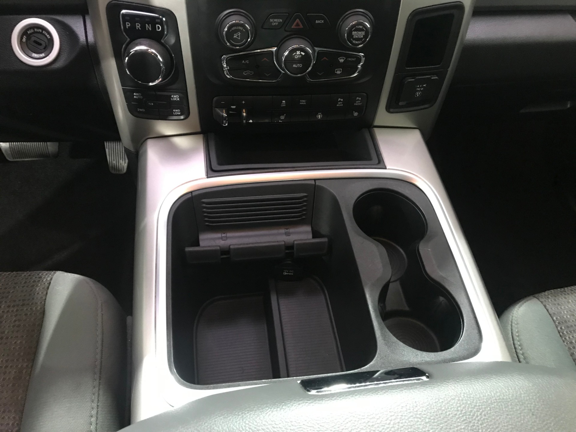 Used-2016-Ram-1500-pickup-SLT-Big-Horn-4X4
