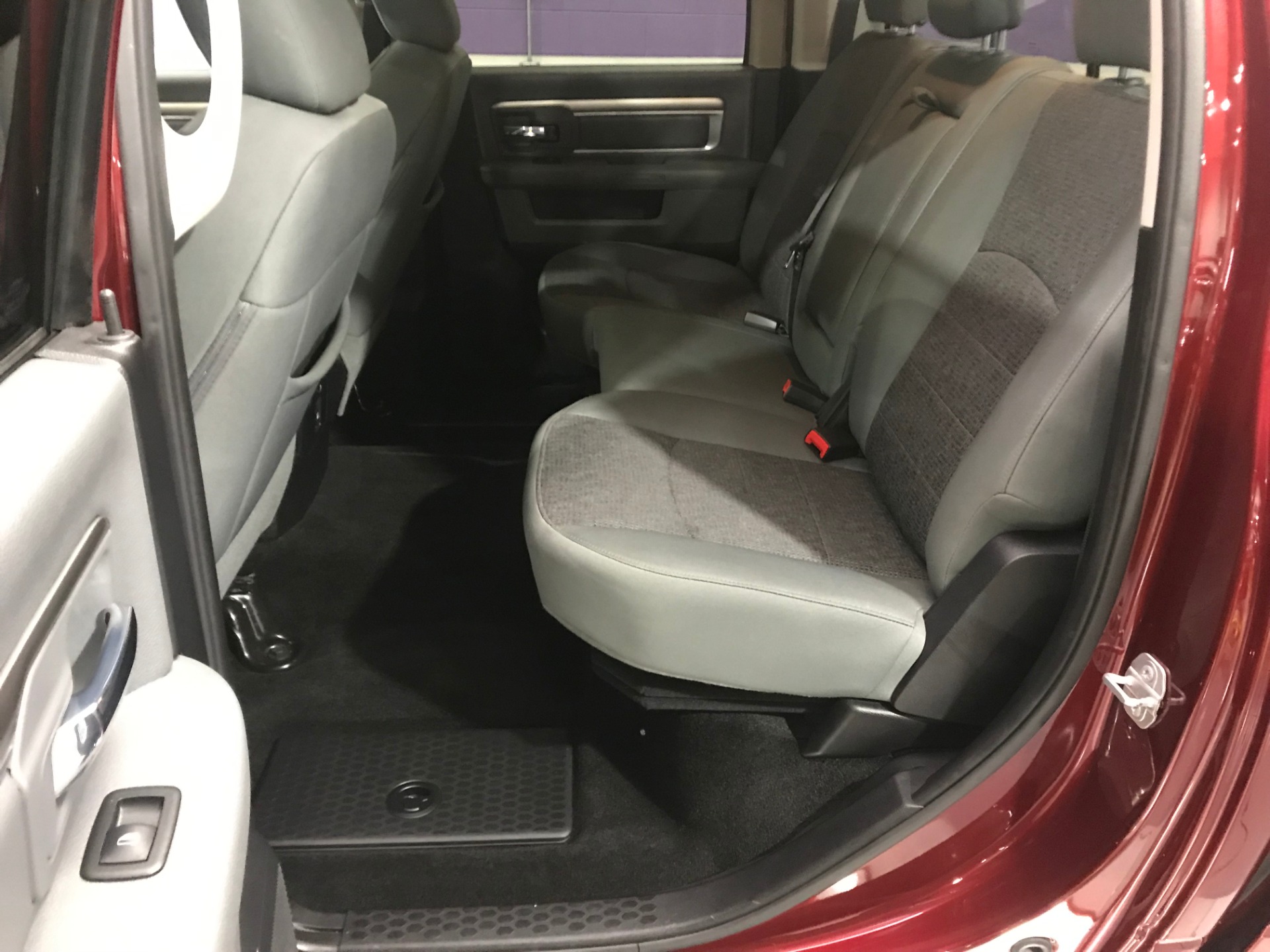 Used-2016-Ram-1500-pickup-SLT-Big-Horn-4X4