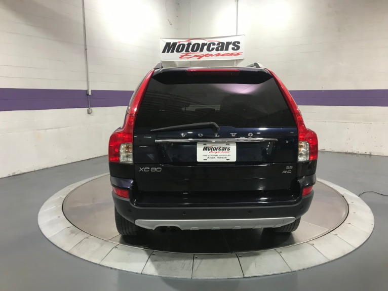 Used-2010-Volvo-XC90-32-AWD