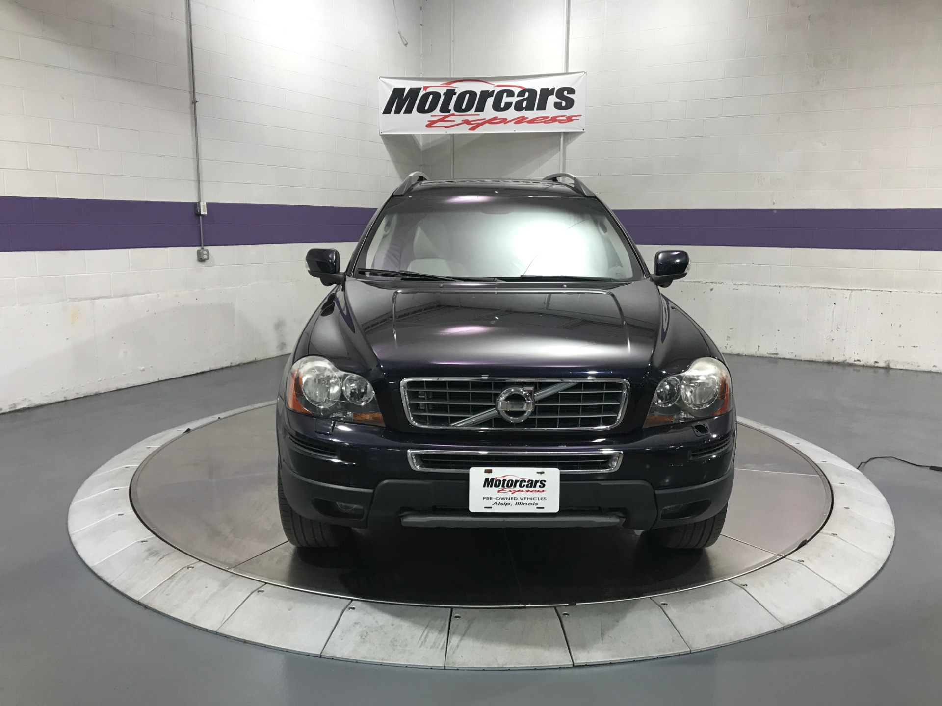 Used-2010-Volvo-XC90-32-AWD