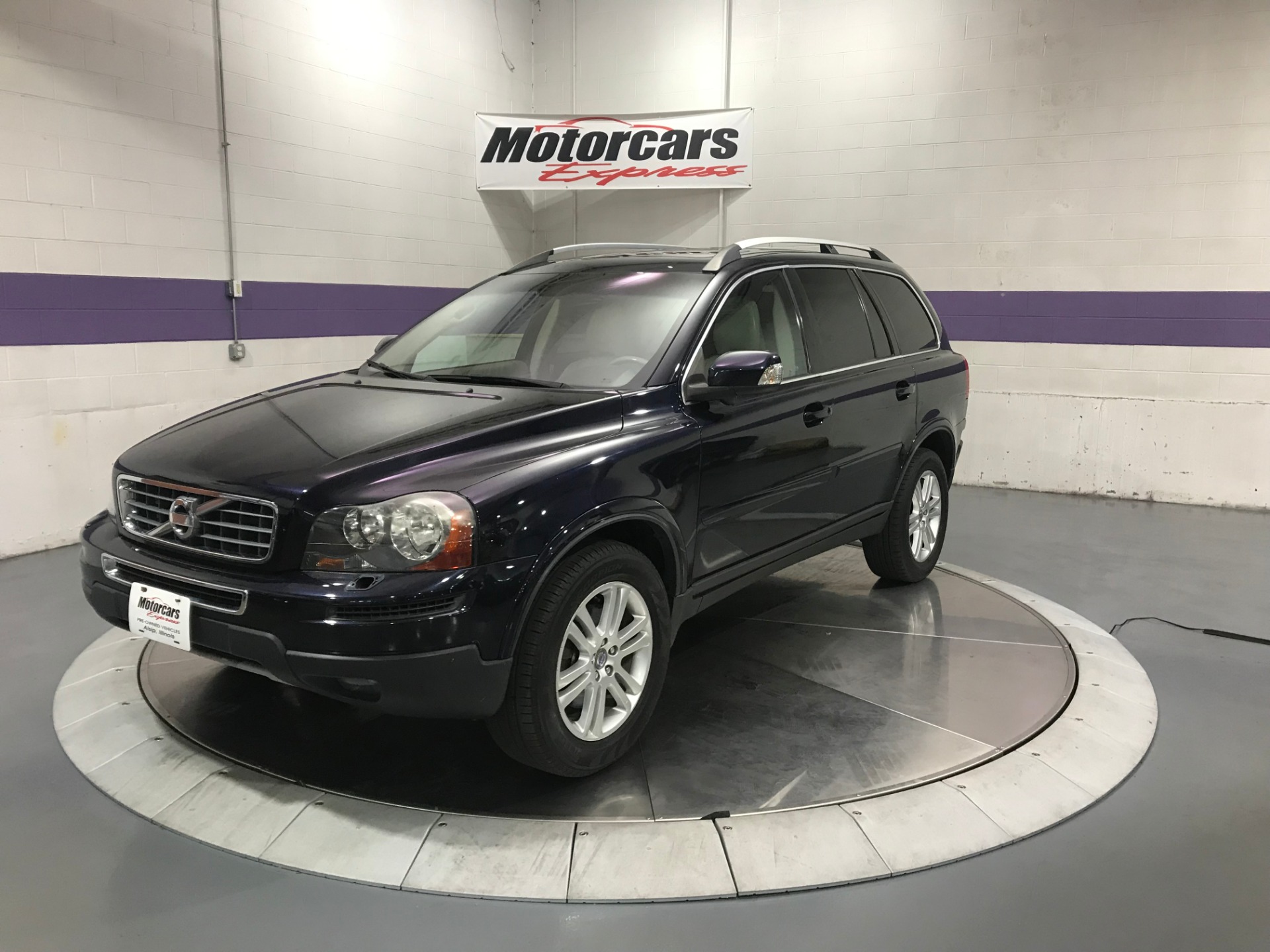 Used-2010-Volvo-XC90-32-AWD