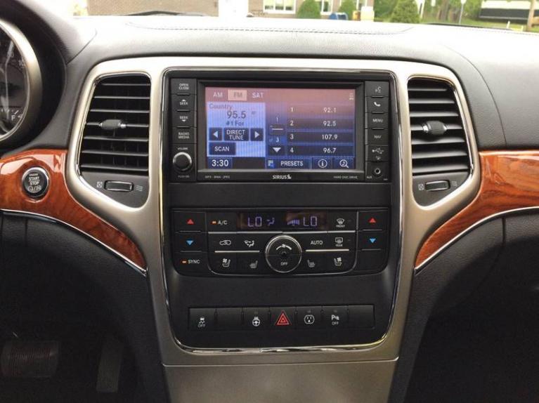 Used-2013-Jeep-Grand-Cherokee-Overland-4x4-4dr-SUV