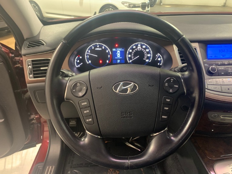 Used-2009-Hyundai-Genesis-38L-V6