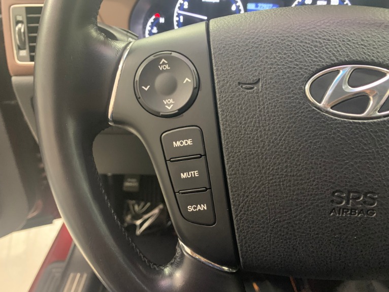 Used-2009-Hyundai-Genesis-38L-V6