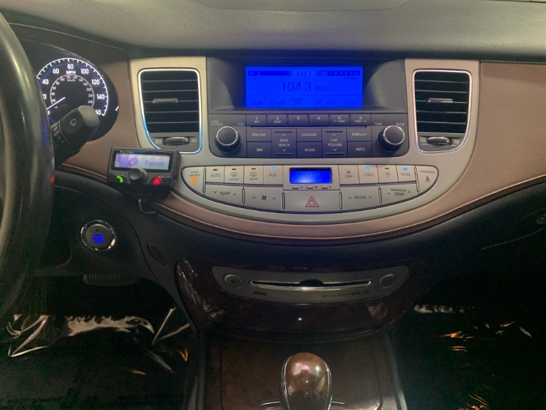 Used-2009-Hyundai-Genesis-38L-V6
