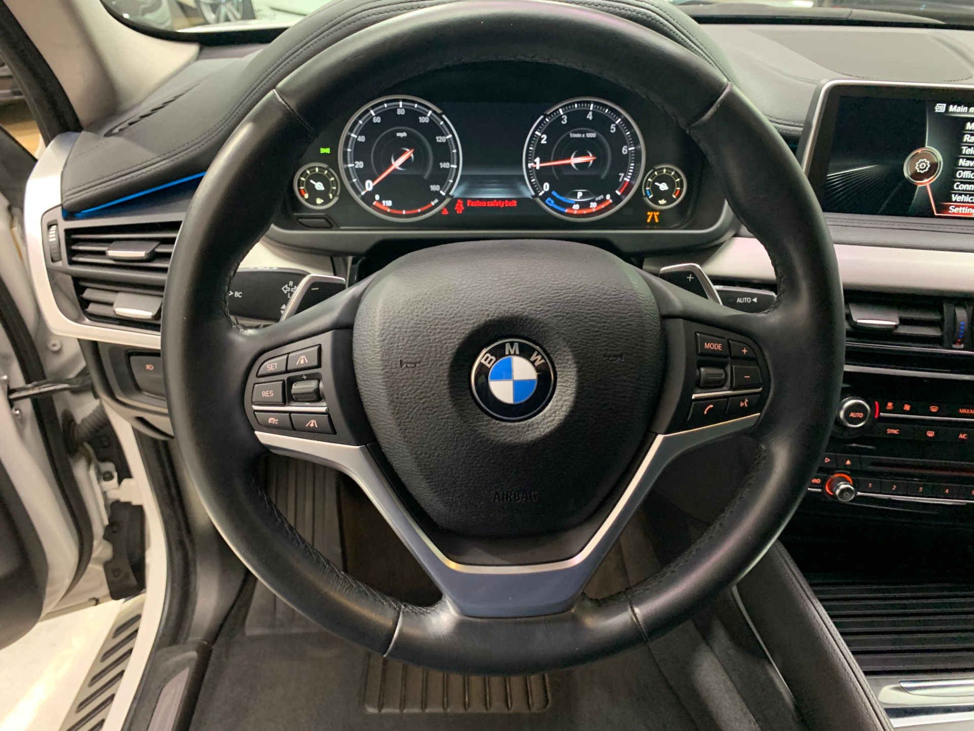 Used-2016-BMW-X6-xDrive35i