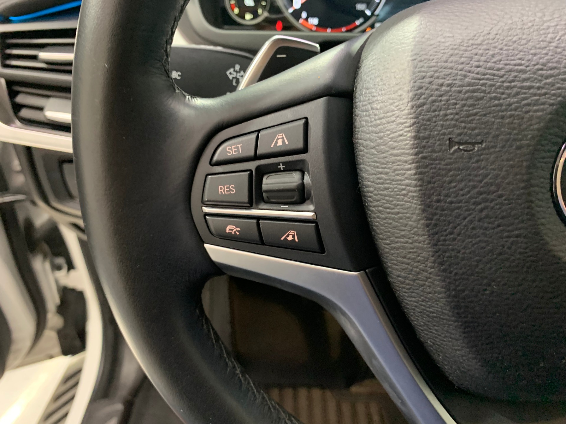 Used-2016-BMW-X6-xDrive35i