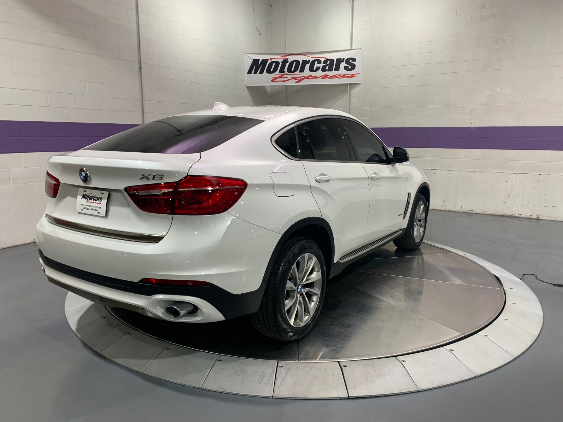 Used-2016-BMW-X6-xDrive35i