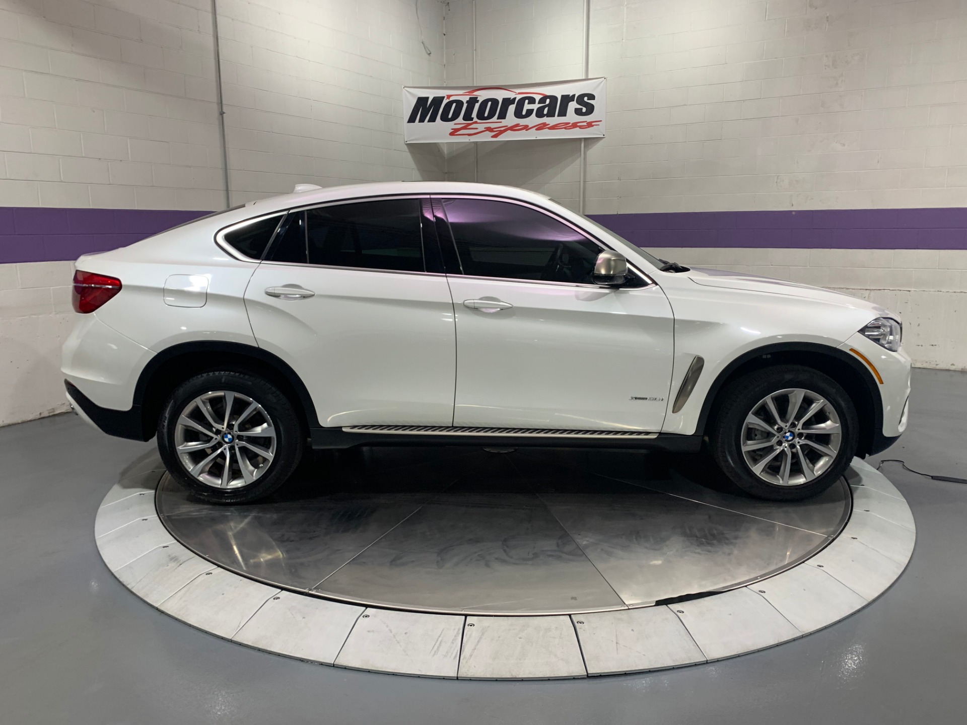 Used-2016-BMW-X6-xDrive35i