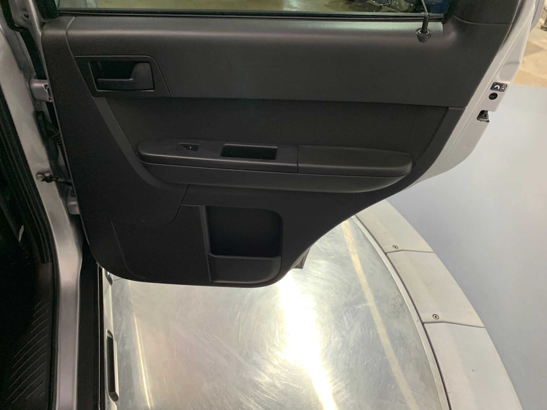 Used-2010-Ford-Escape-XLT