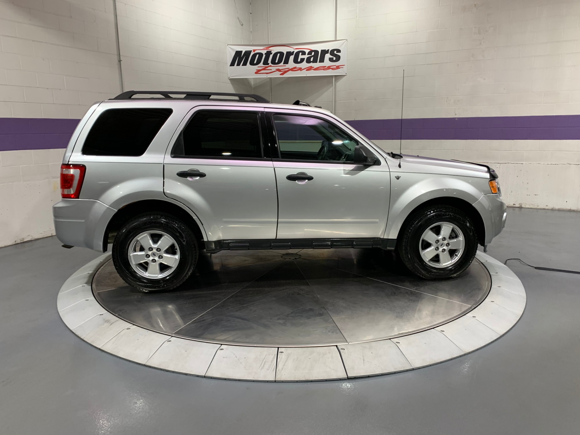 Used-2010-Ford-Escape-XLT