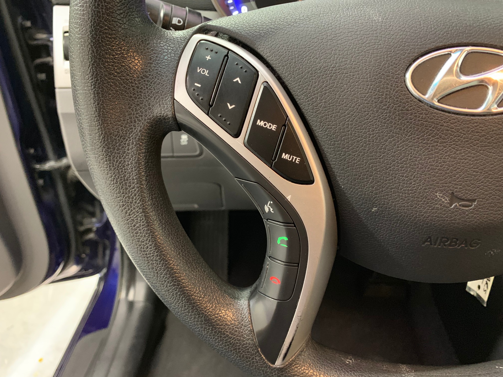 Used-2012-Hyundai-Elantra-Limited-FWD