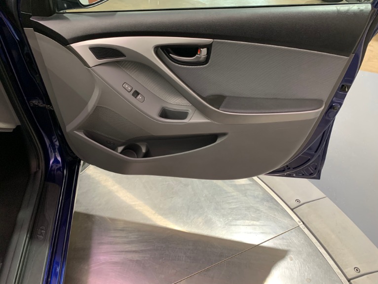 Used-2012-Hyundai-Elantra-Limited-FWD