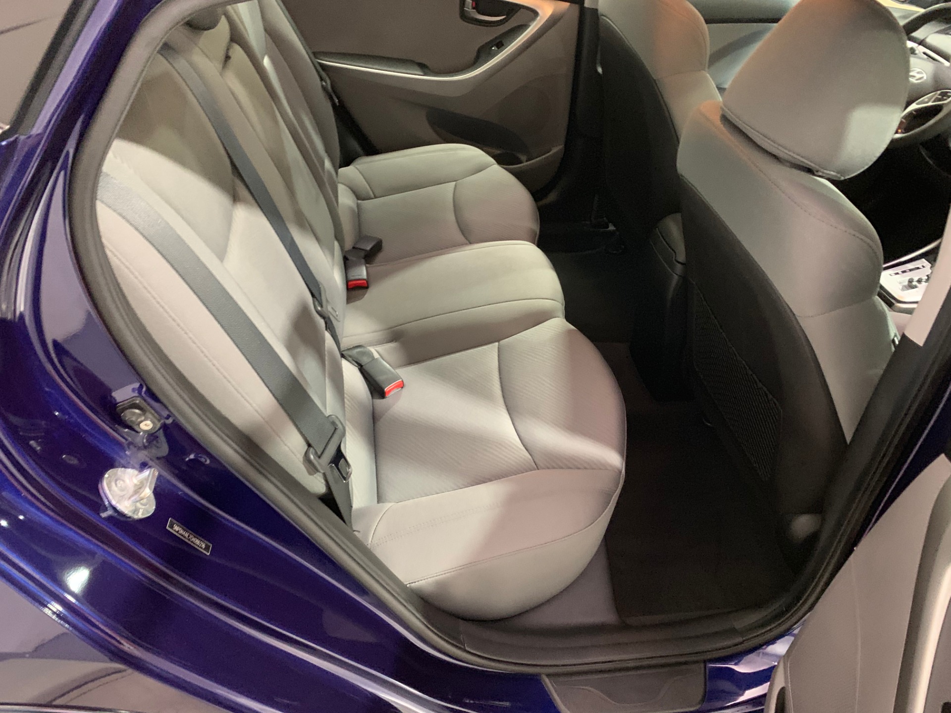 Used-2012-Hyundai-Elantra-Limited-FWD