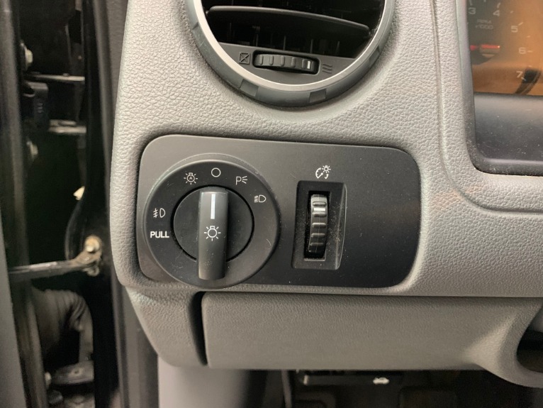 Used-2006-Ford-Freestyle-SEL-FWD
