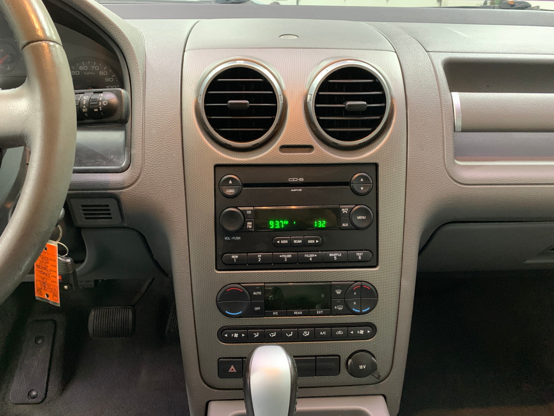Used-2006-Ford-Freestyle-SEL-FWD