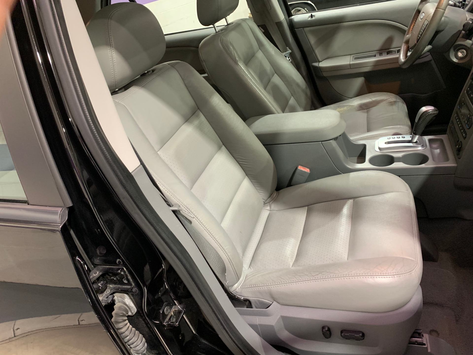 Used-2006-Ford-Freestyle-SEL-FWD