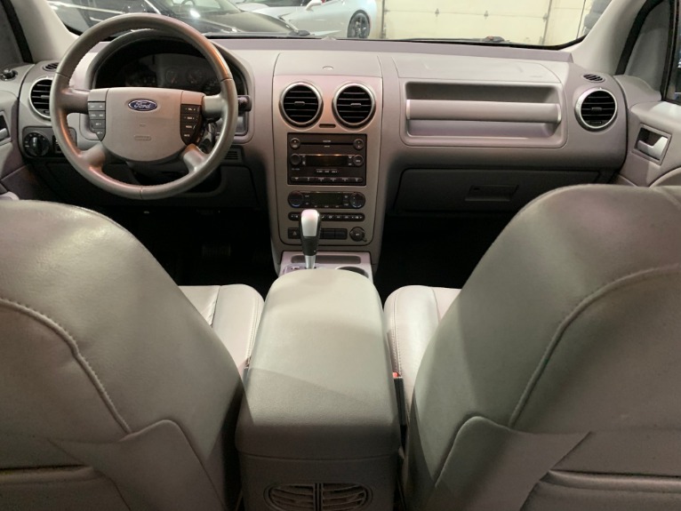 Used-2006-Ford-Freestyle-SEL-FWD