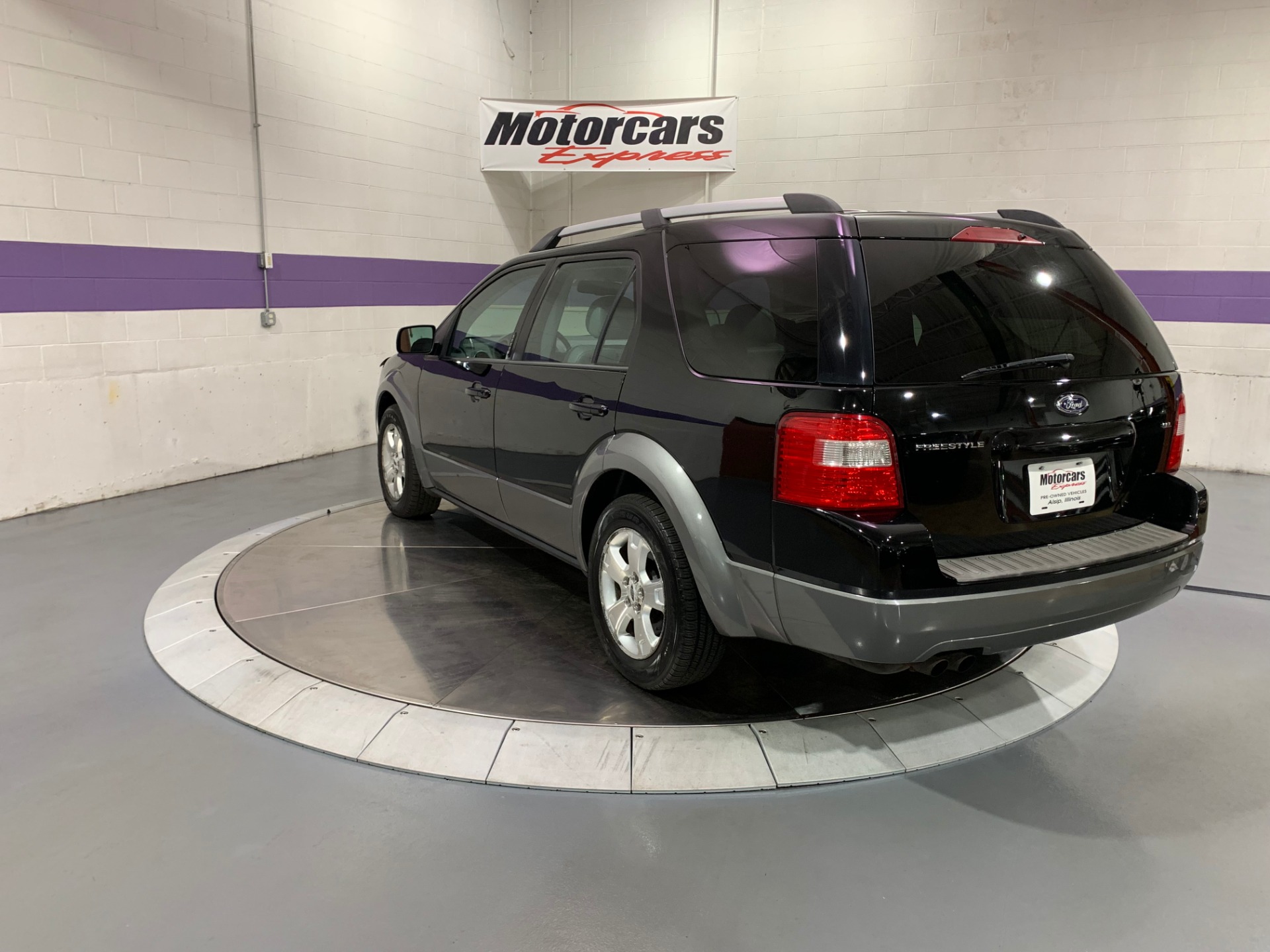Used-2006-Ford-Freestyle-SEL-FWD