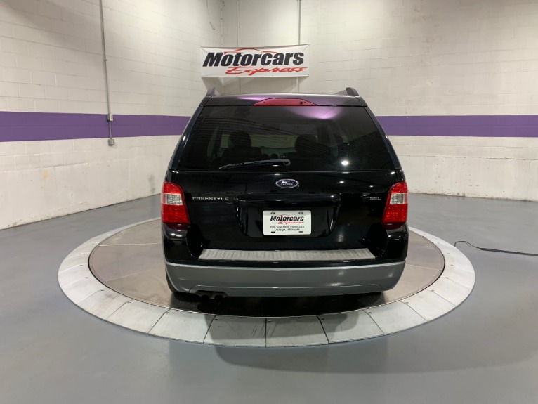 Used-2006-Ford-Freestyle-SEL-FWD