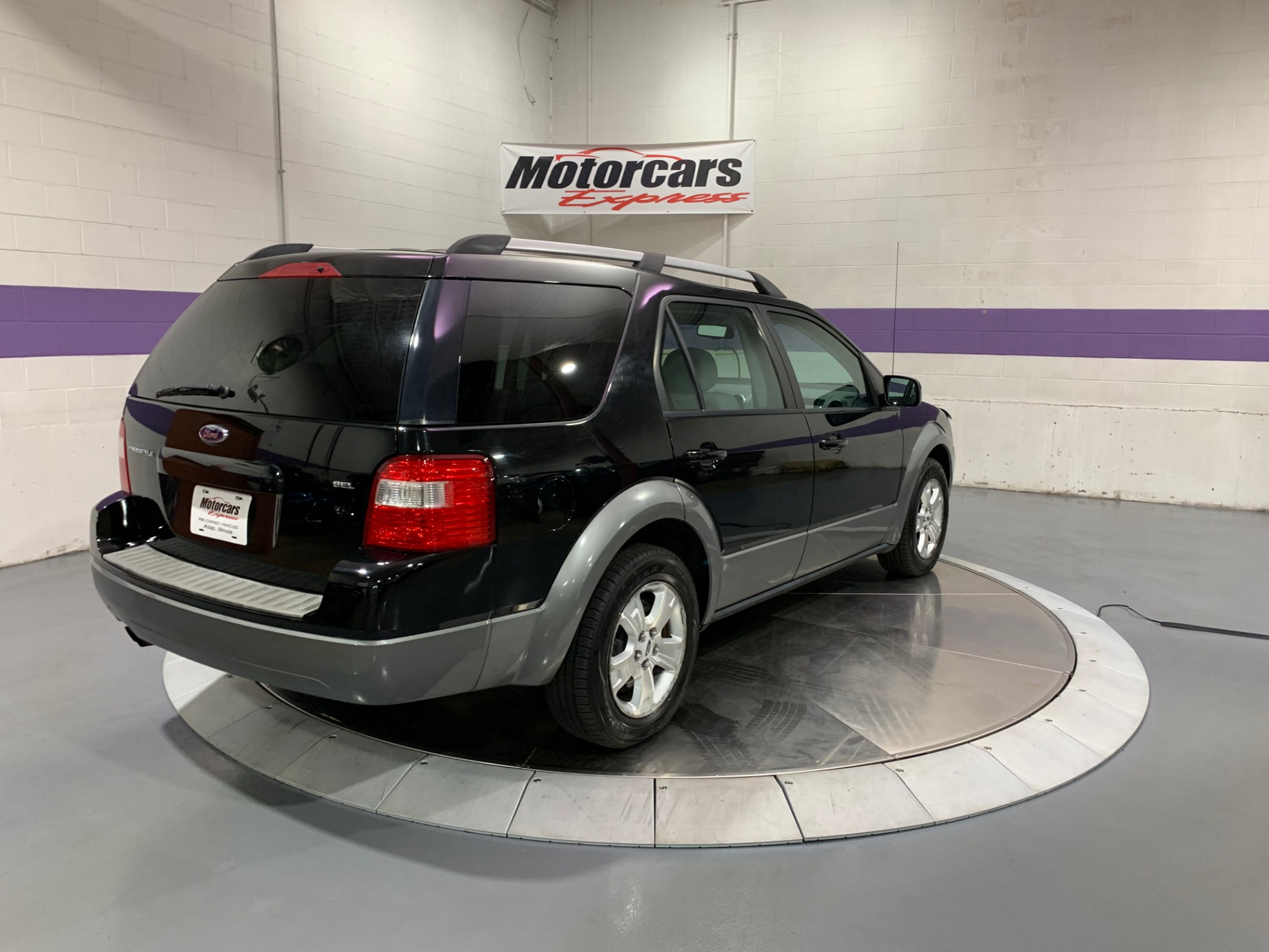 Used-2006-Ford-Freestyle-SEL-FWD