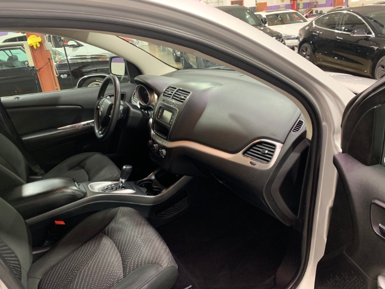 Used-2012-Dodge-Journey-SXT-FWD